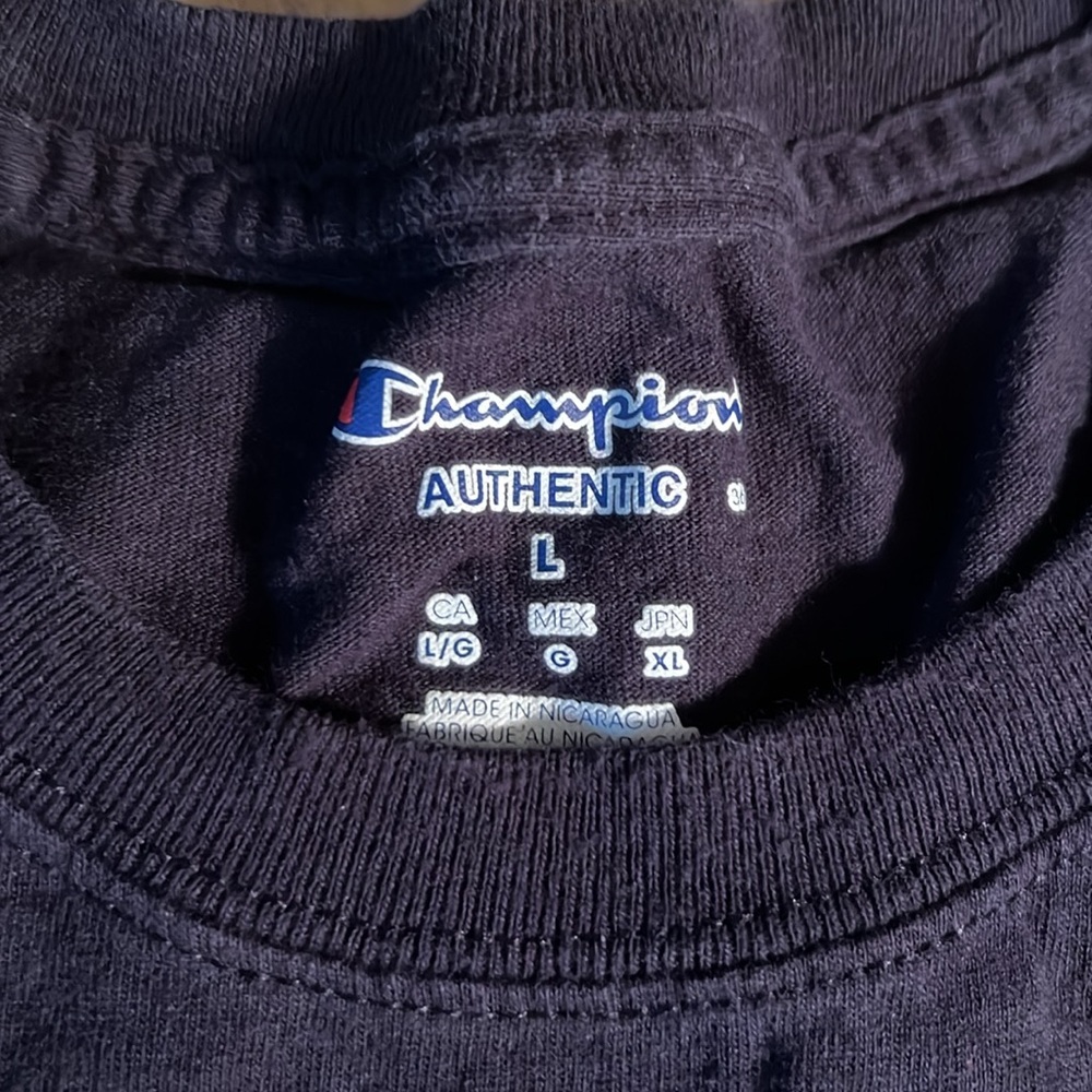 Baruch College NYC T-Shirt - Picture 2 of 2